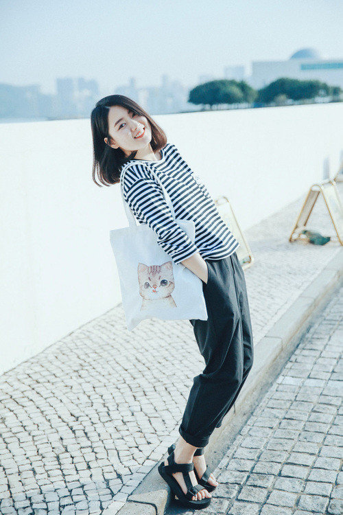 乐鱼体育官网下载-格林伍德在比赛中的冷静表现，使袋鼠队攻防转换更加高效，格林伍德速度快吗